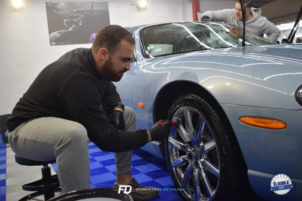 Formation au nettoyage automobile, jaguar xk8