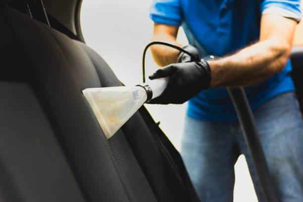 Nettoyage professionnel de véhicule intérieur